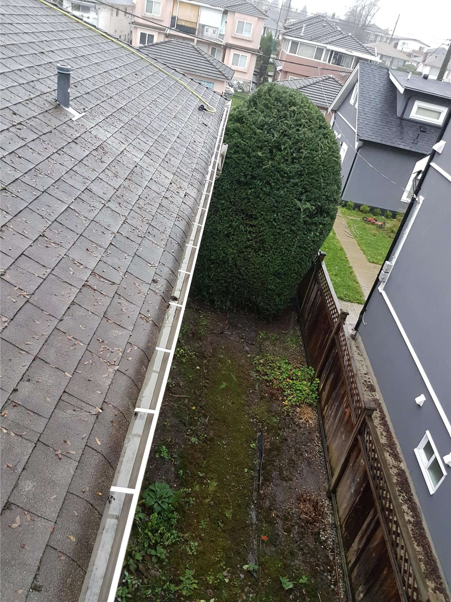 Vancouver Gutter Cleaning by Adelco Home Services Inc